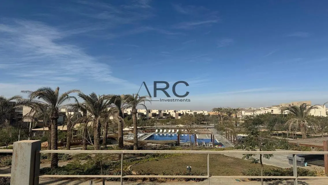 فيلا فاخرة بمساحة كبيرة مع جميع المرافق