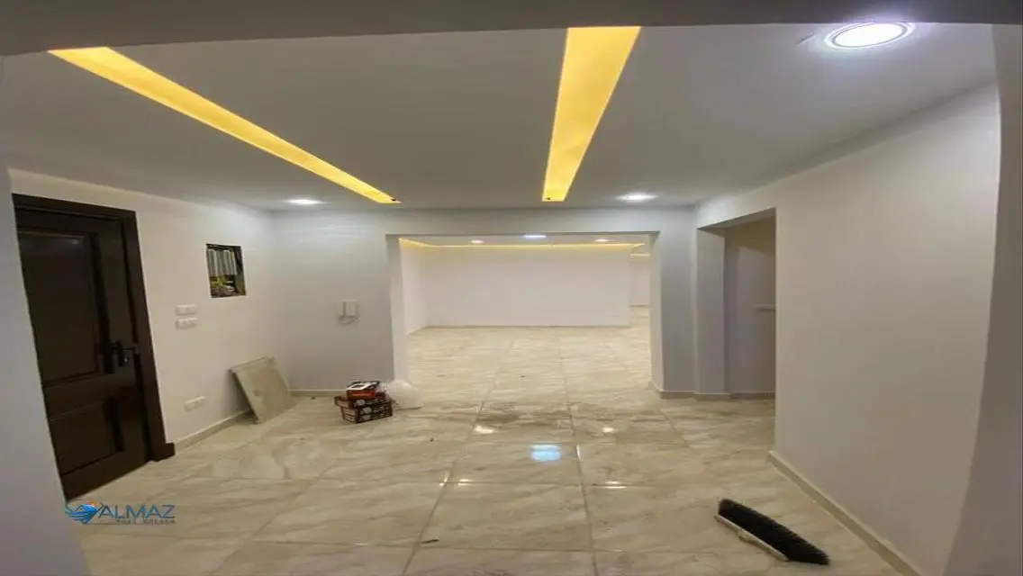 Luxury Apartment for Sale with Comfortable Space