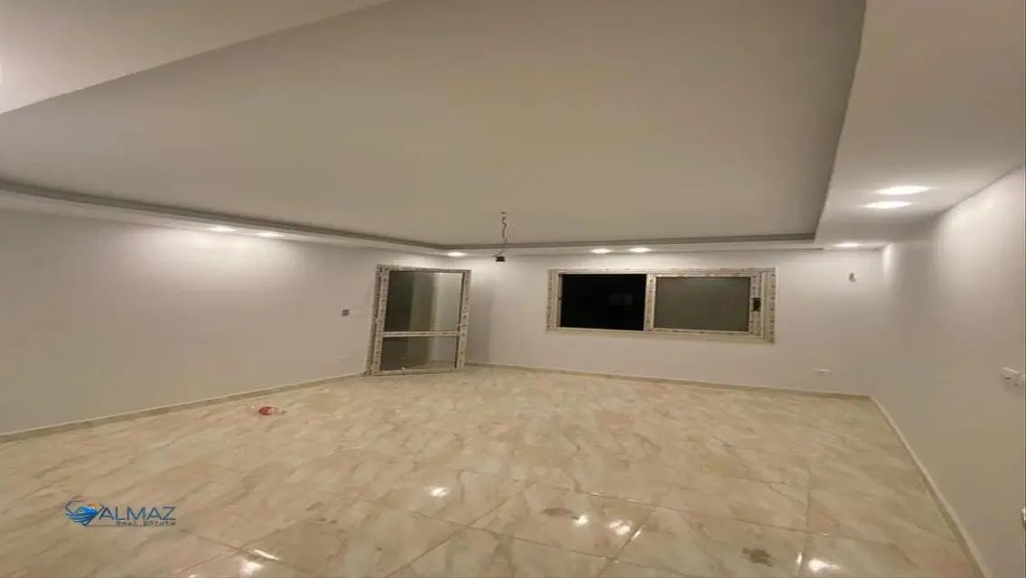 Luxury Apartment for Sale with Comfortable Space