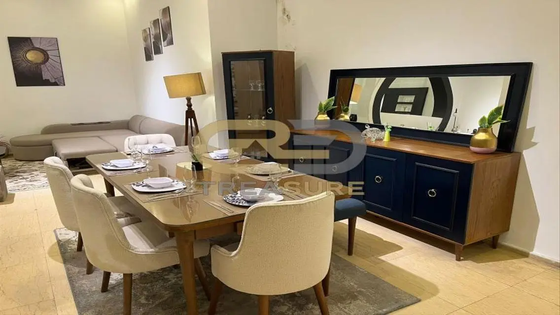 Luxury Apartment with Private Pool and Security Guard