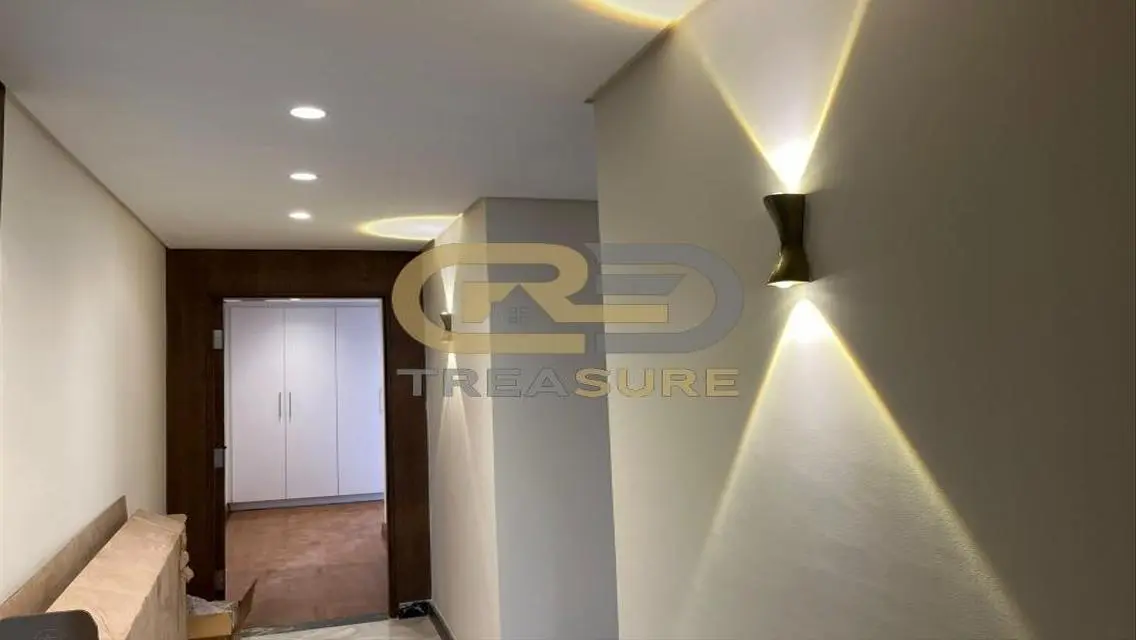 Luxury Apartment with Private Pool and Security Guard