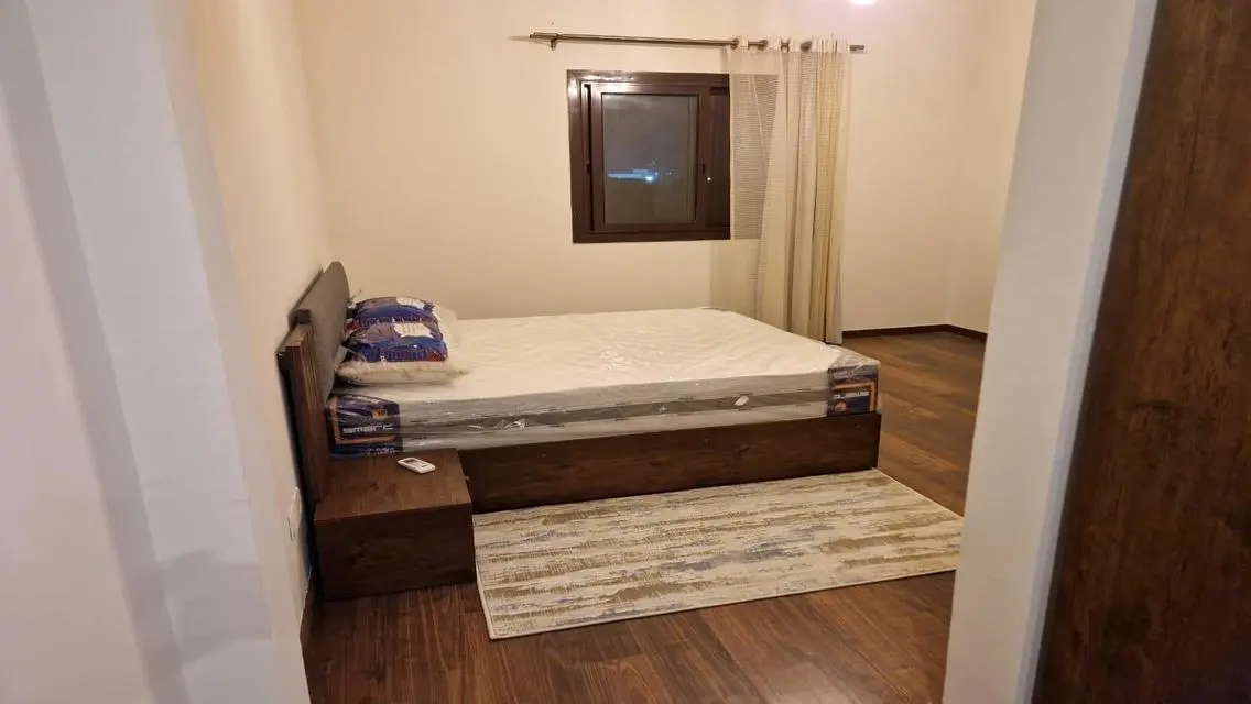 3 Bedroom Apartment for Sale - 1700 sqm Space