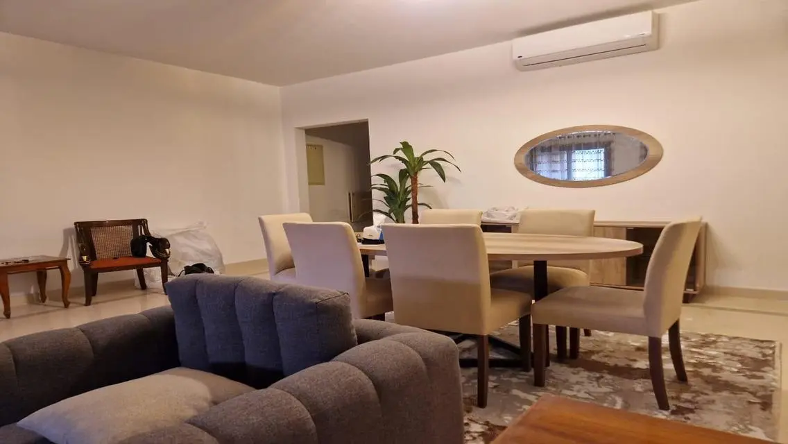 3 Bedroom Apartment for Sale - 1700 sqm Space