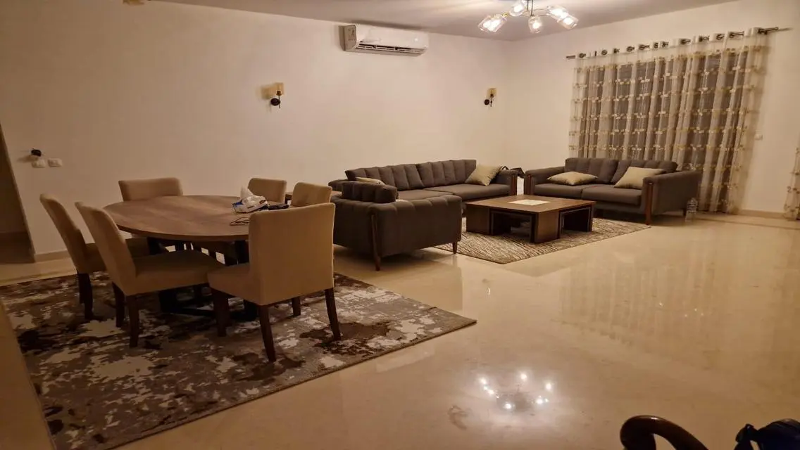 3 Bedroom Apartment for Sale - 1700 sqm Space