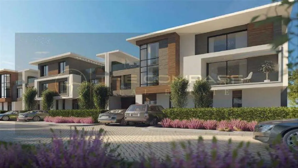 Luxurious Apartment with Spacious Living and Relaxing Atmosphere