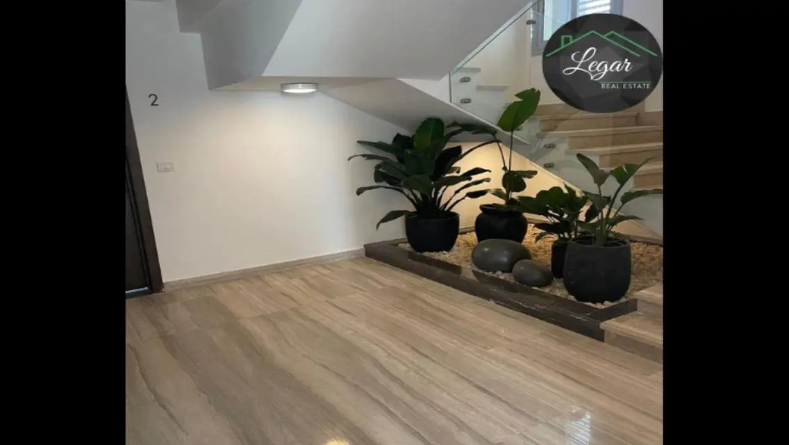 شقة رائعة في Palm Parks