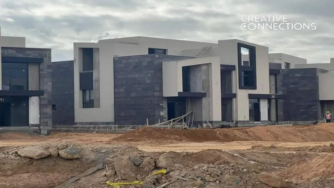 Luxury 3-Bedroom Apartment with Private Garden
