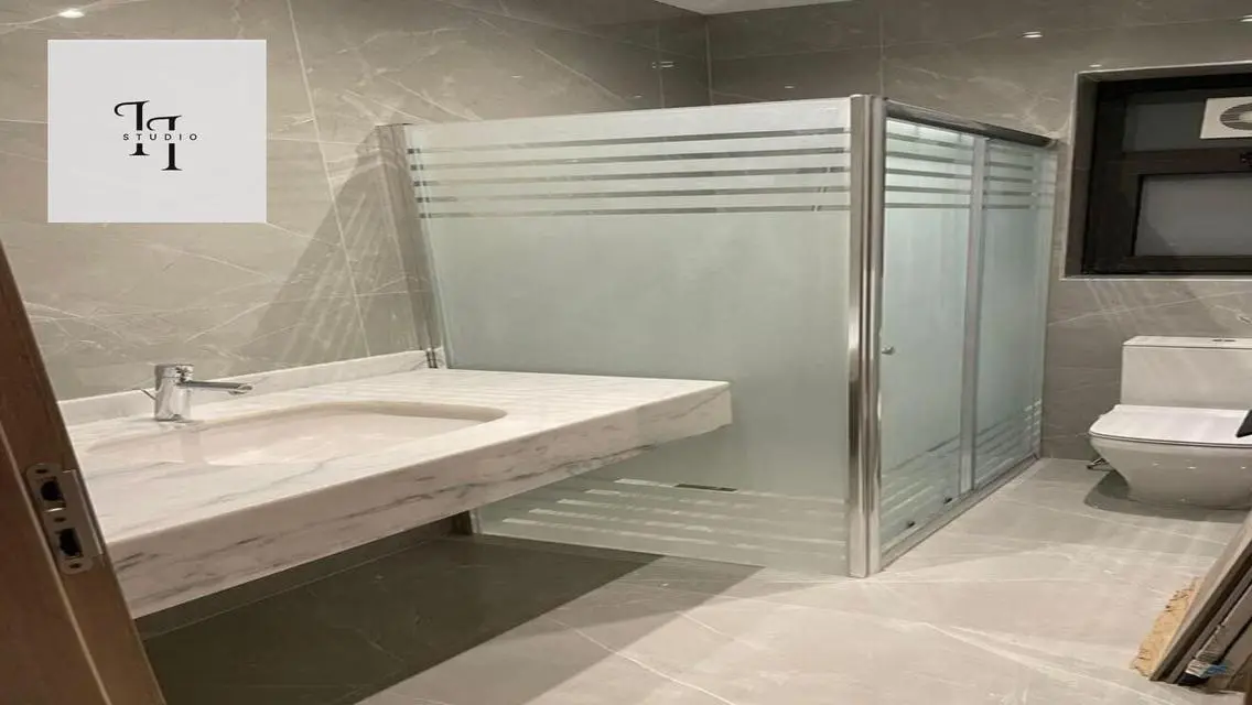Luxury Apartment with Lake View for Sale