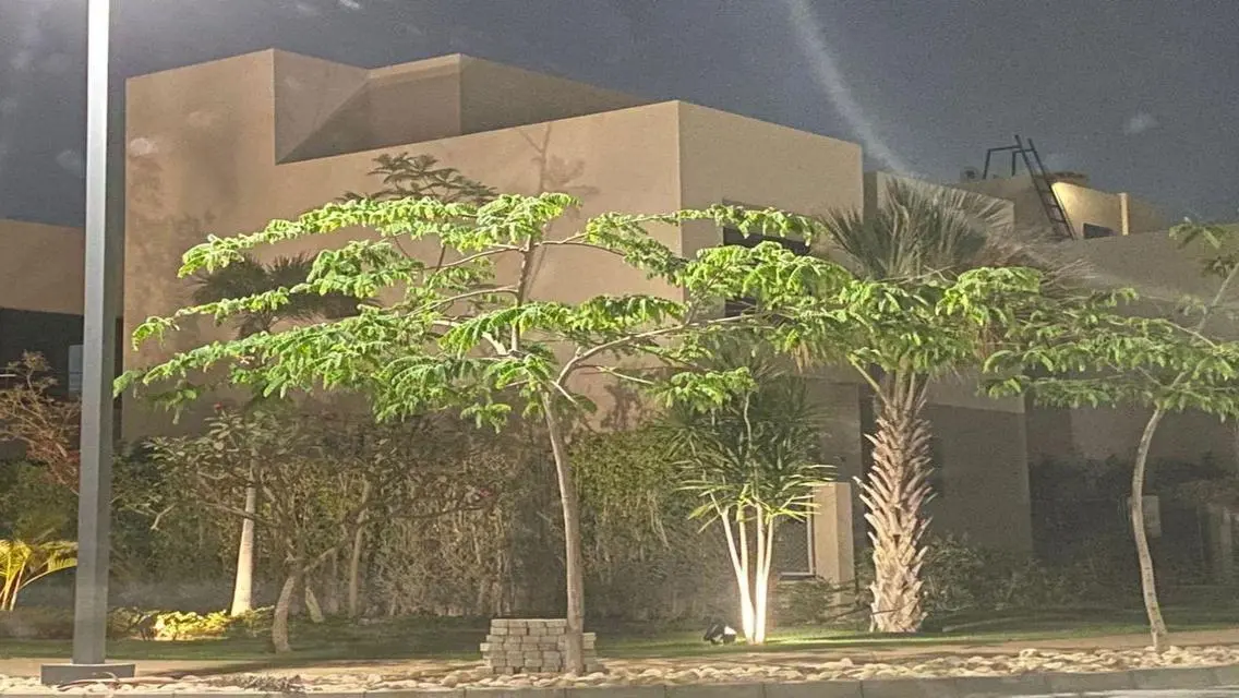 فيلا فاخرة 360 متر مع مسبح خاص وحديقة