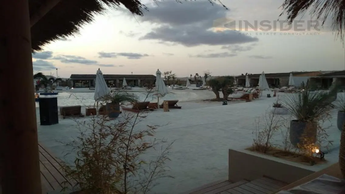 فيلا فاخرة بمسبح وحديقة خاصة