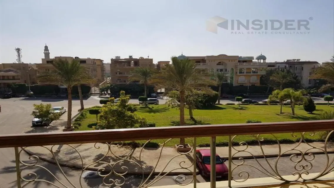 Luxury Apartment for Sale in Prime Location 4002