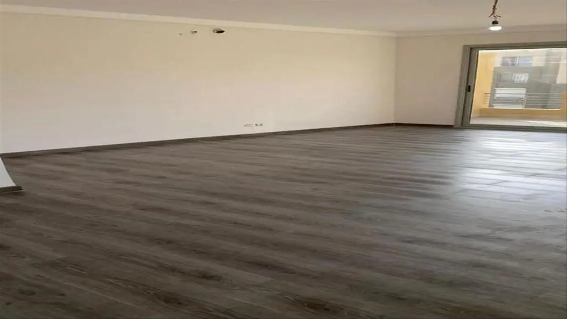 Luxury Apartment with Spacious Living and Stunning Views