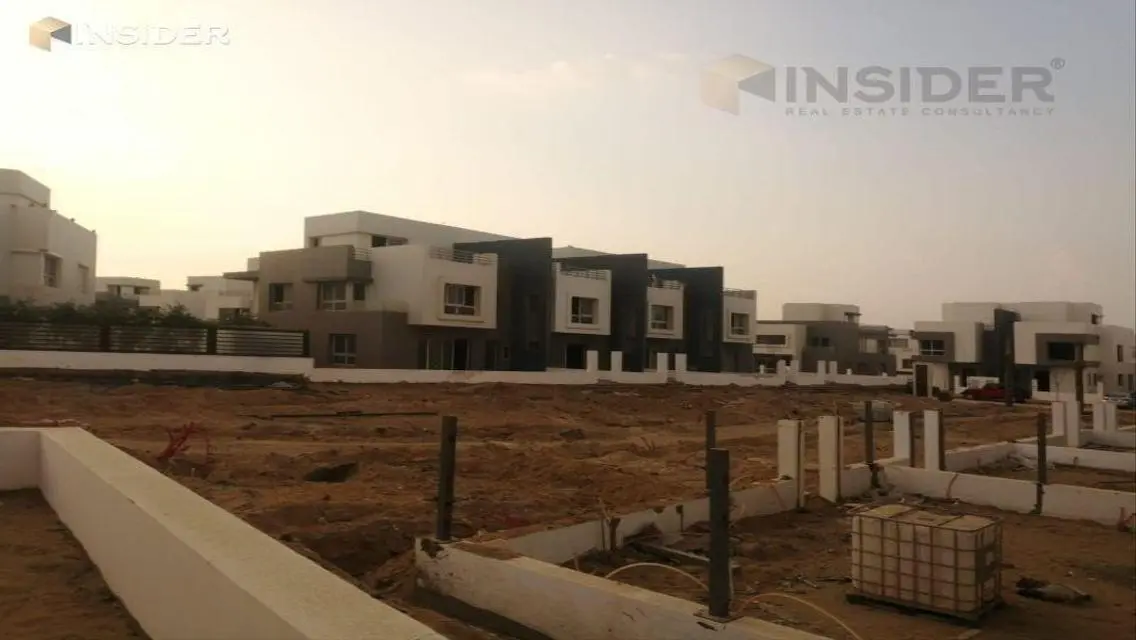 Luxurious Villa with Spacious Layout and Stunning Views
