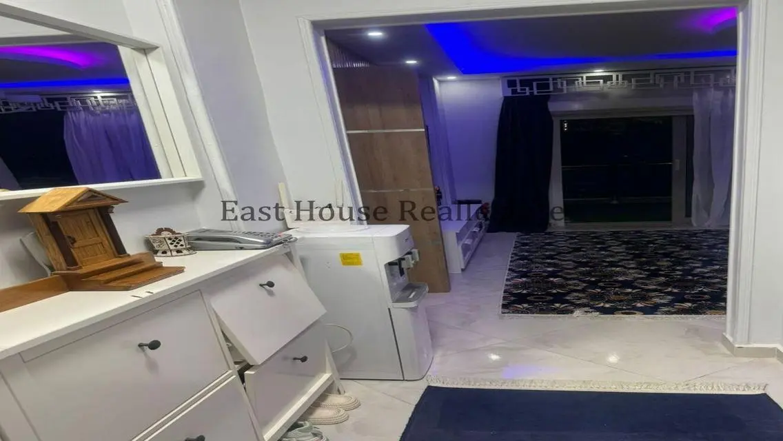 Luxury Apartment with Spacious Balconies and Private Garden