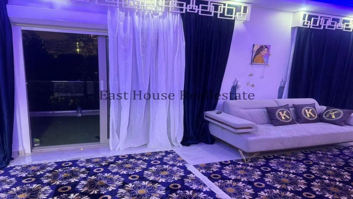 Luxury Apartment with Spacious Balconies and Private Garden