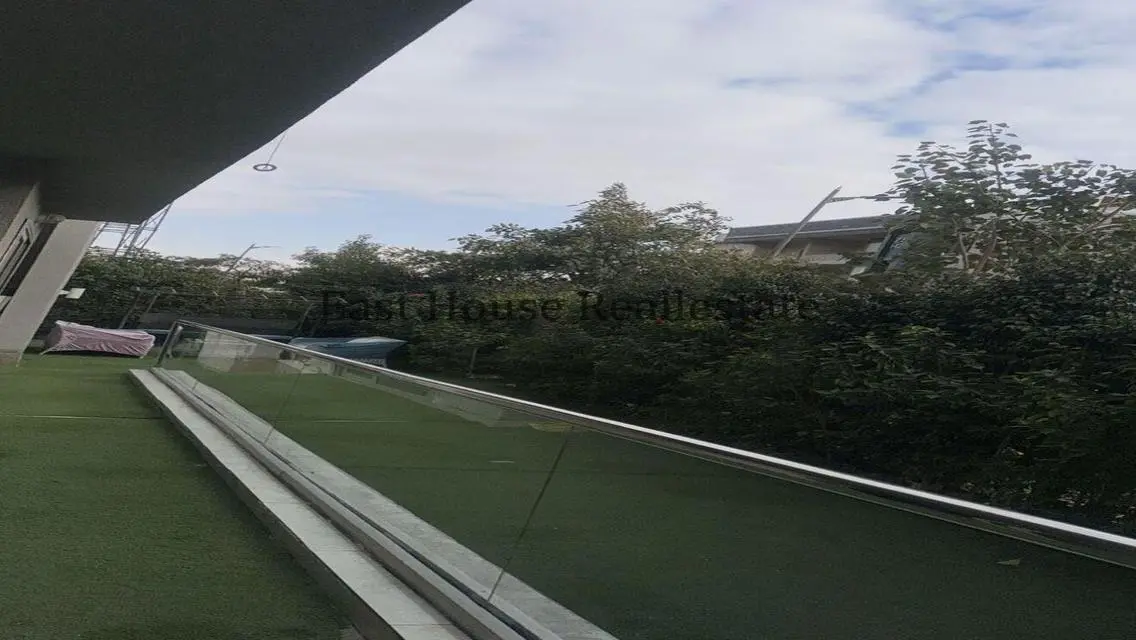 Luxury Apartment with Spacious Balconies and Private Garden