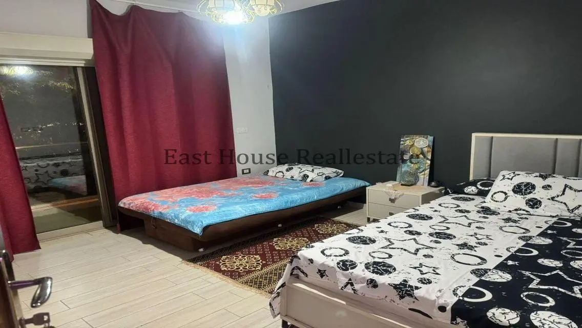 Luxury Apartment with Spacious Balconies and Private Garden