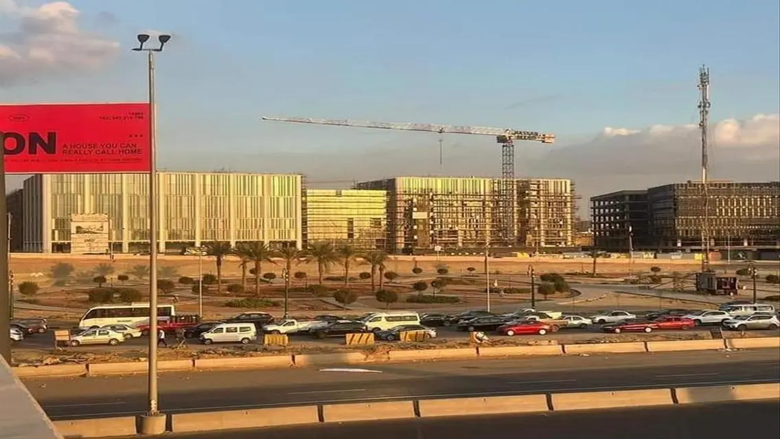 مساحة تجارية في مول 90 - أرقى المواقع