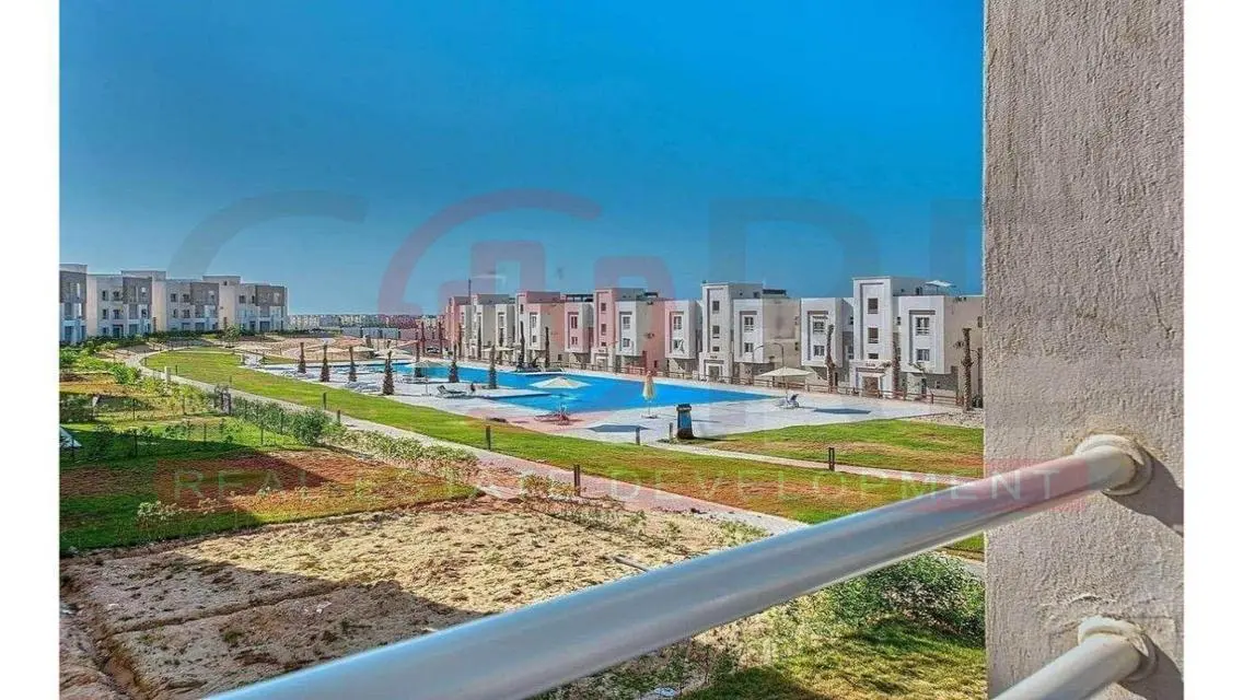 Luxury Apartment for Sale with Stunning Lake View