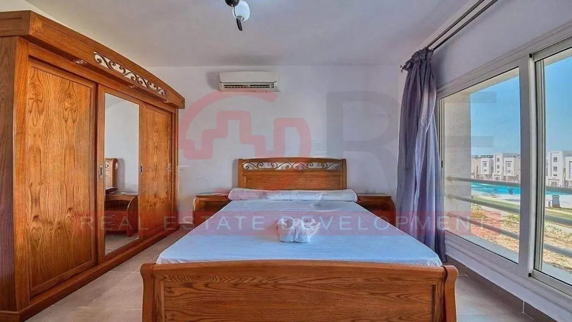 Luxury Apartment for Sale with Stunning Lake View