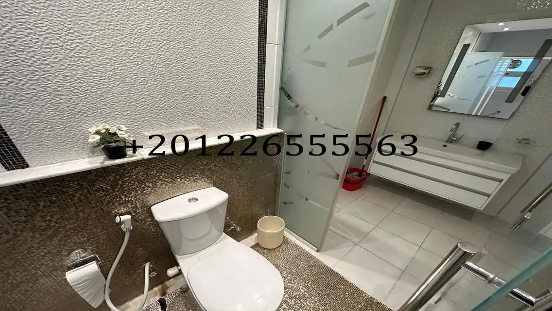 شقة حديثة للإيجار 1400 جنيه في موقع متميز