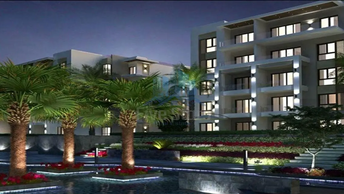 Luxurious Apartment at The Address 133 Overlooking the Lakes