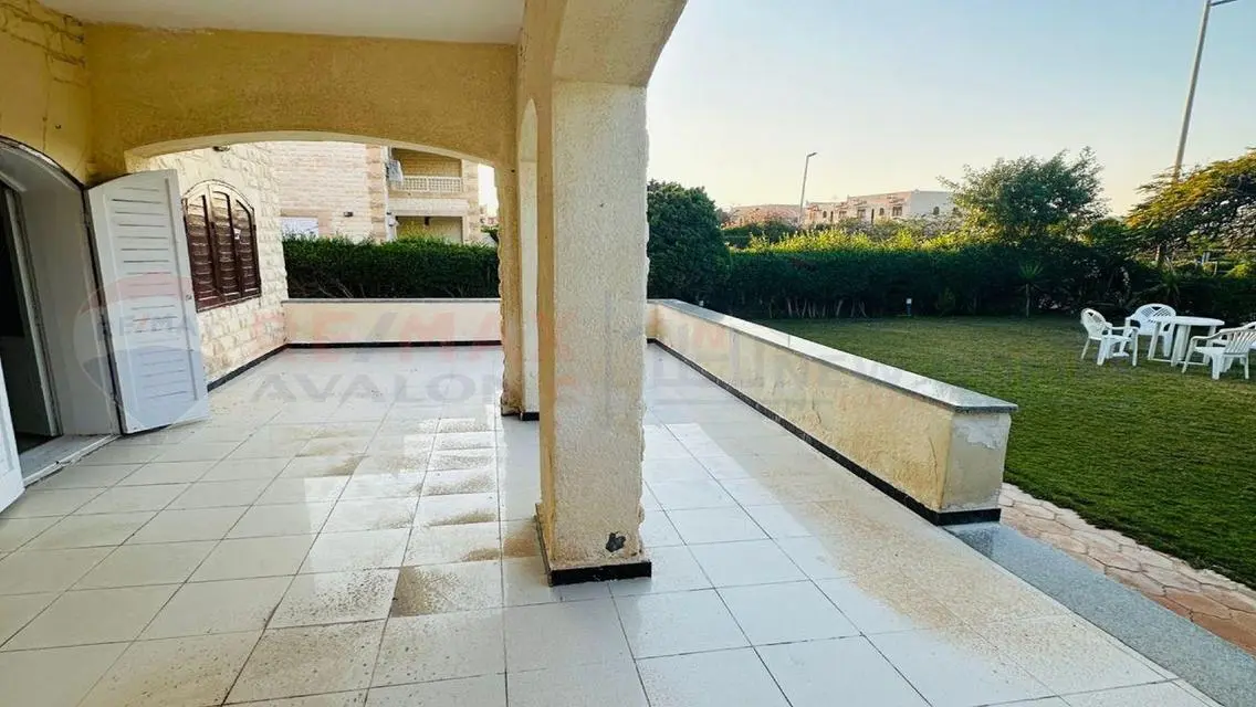 شقة فاخرة بمساحة 900 متر للبيع بسعر 18,500,000 جنيه