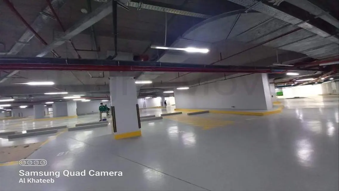 Exceptional Investment Opportunity in Business Park -506-