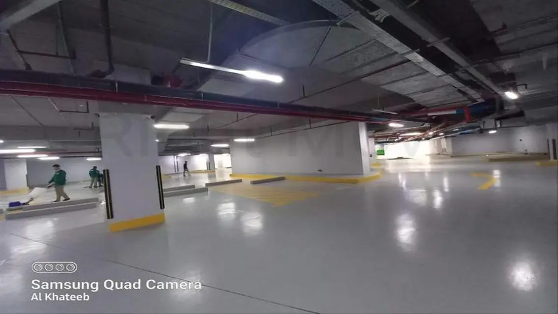 Exceptional Investment Opportunity in Business Park -506-