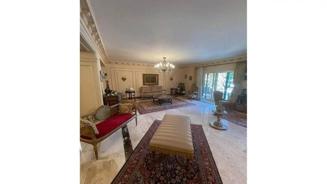 Luxury Apartment with Premium Amenities in Strategic Location