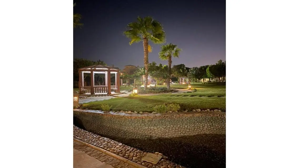 Luxury Apartment with Premium Amenities in Strategic Location