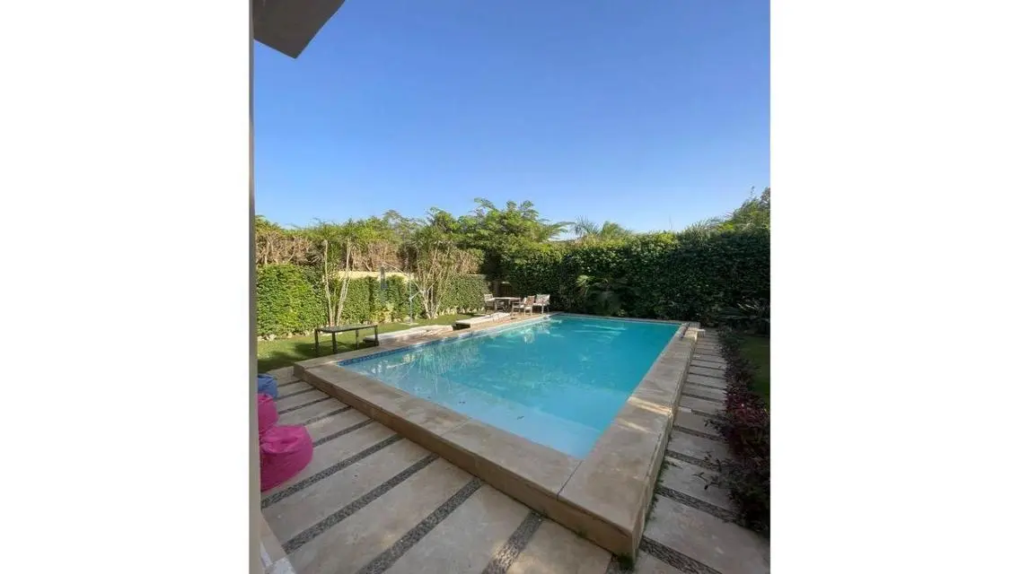 Luxury Apartment with Premium Amenities in Strategic Location
