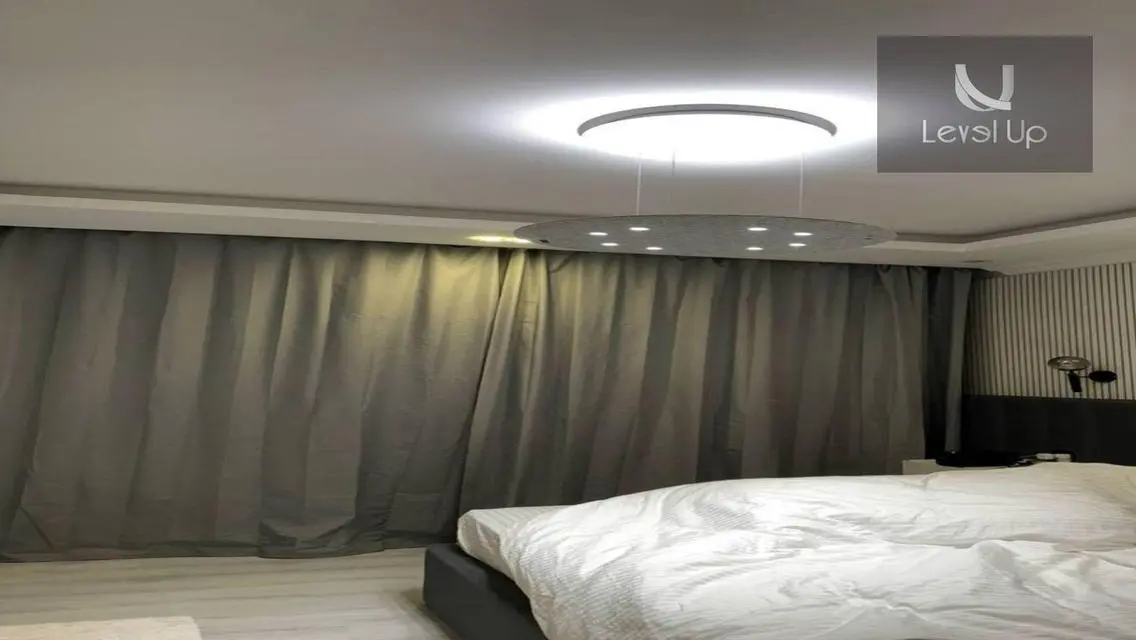 Luxury Property with Balcony and Great Amenities