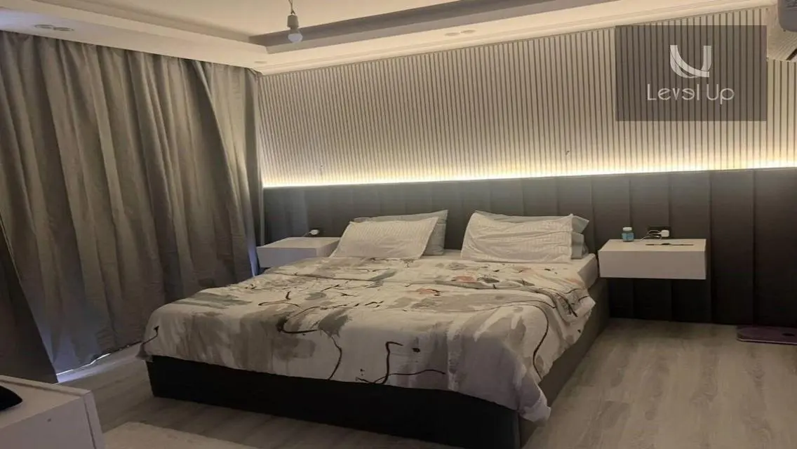 Luxury Property with Balcony and Great Amenities