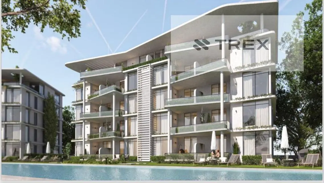 Stunning 756 sqm Apartment with Lake View