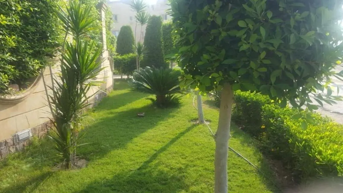 فيلا فاخرة للبيع في موقع متميز