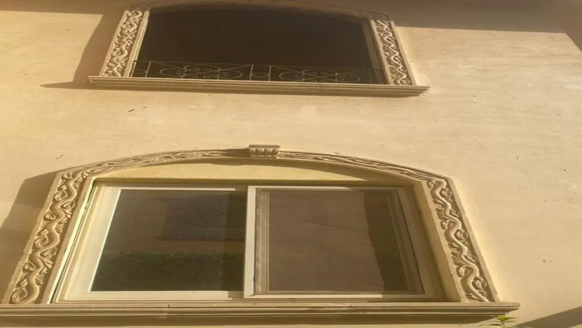 فيلا فاخرة للبيع في موقع متميز