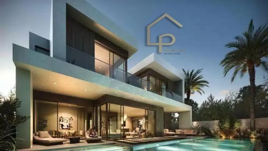 Luxury Home in Solana with Private Garden and Balcony