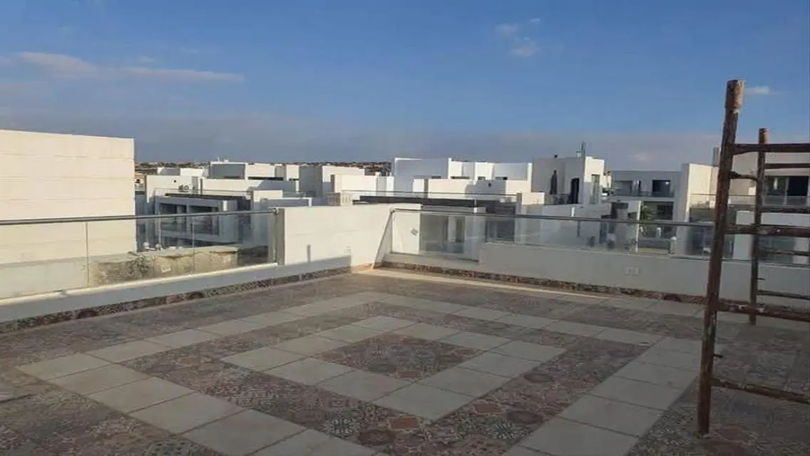 Luxurious Apartment for Sale - 395 sqm in a Prestige Community