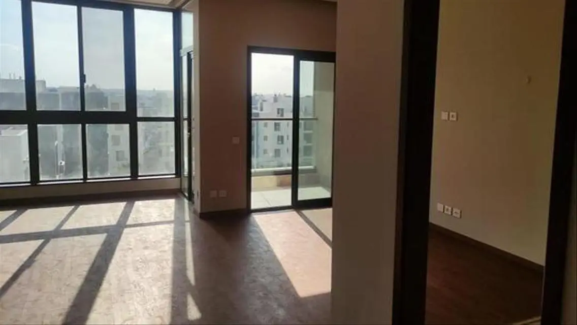 Luxurious Apartment with Modern Design in City Center