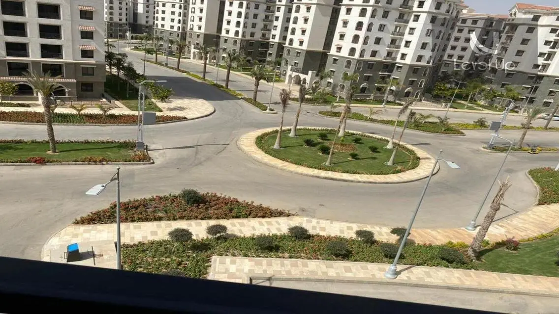 شقة فاخرة للإيجار في موقع متميز
