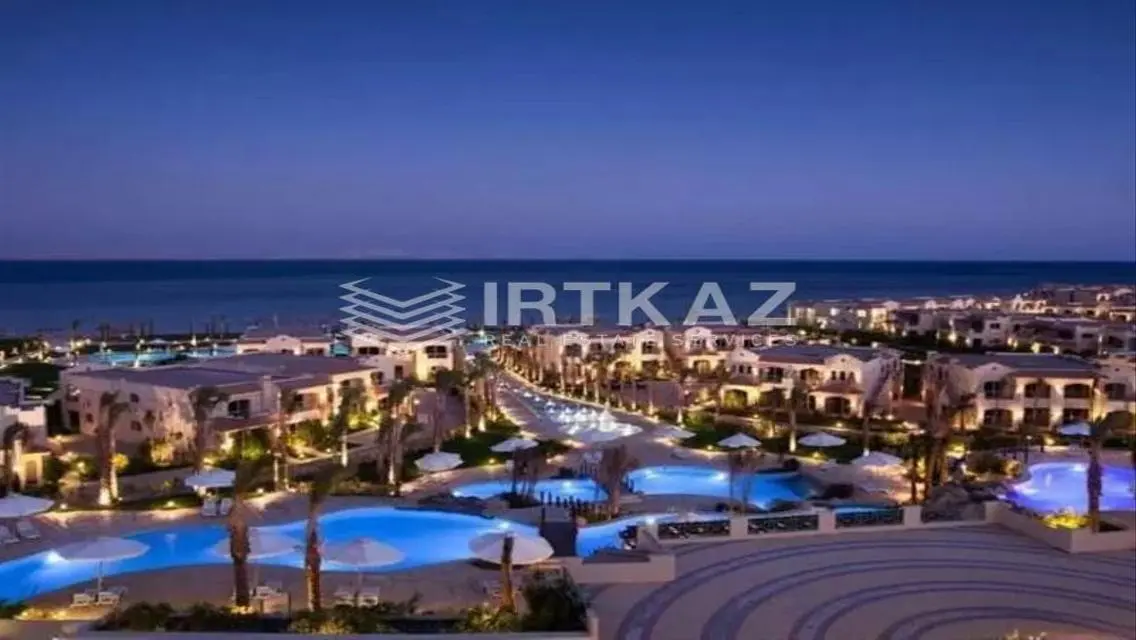Luxury Apartment in La Vista - Stunning View and Private Garden