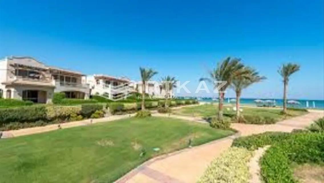 Luxury Apartment in La Vista - Stunning View and Private Garden