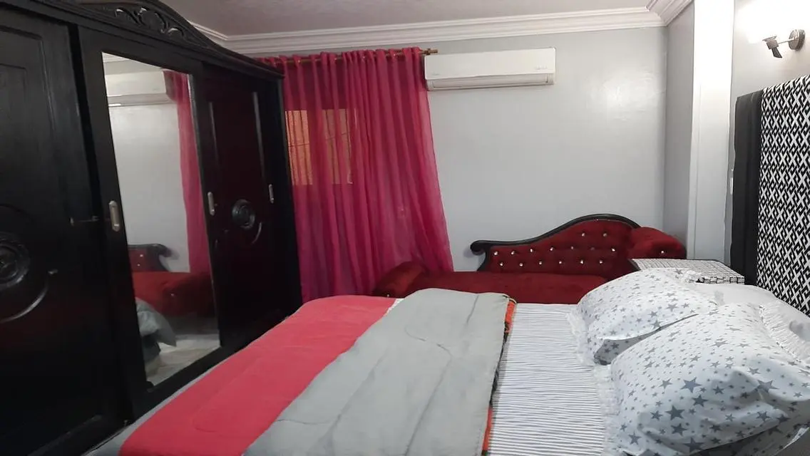شقة فاخرة للإيجار في موقع متميز