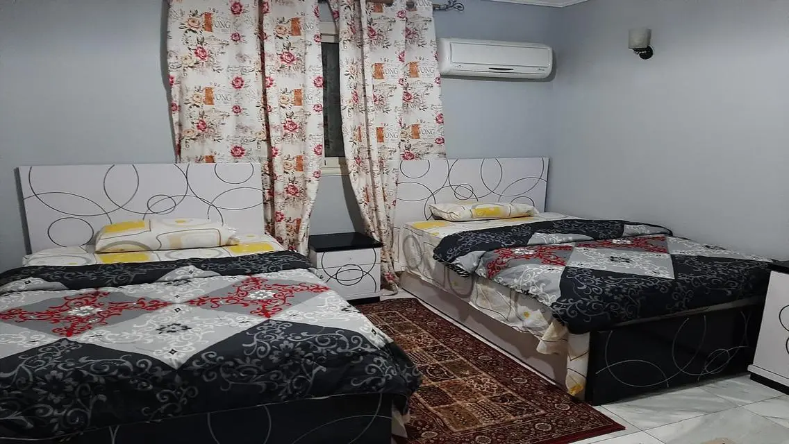 شقة فاخرة للإيجار في موقع متميز