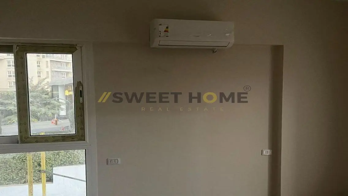 Spacious Apartment for Sale - 128 sqm in a Quiet Area