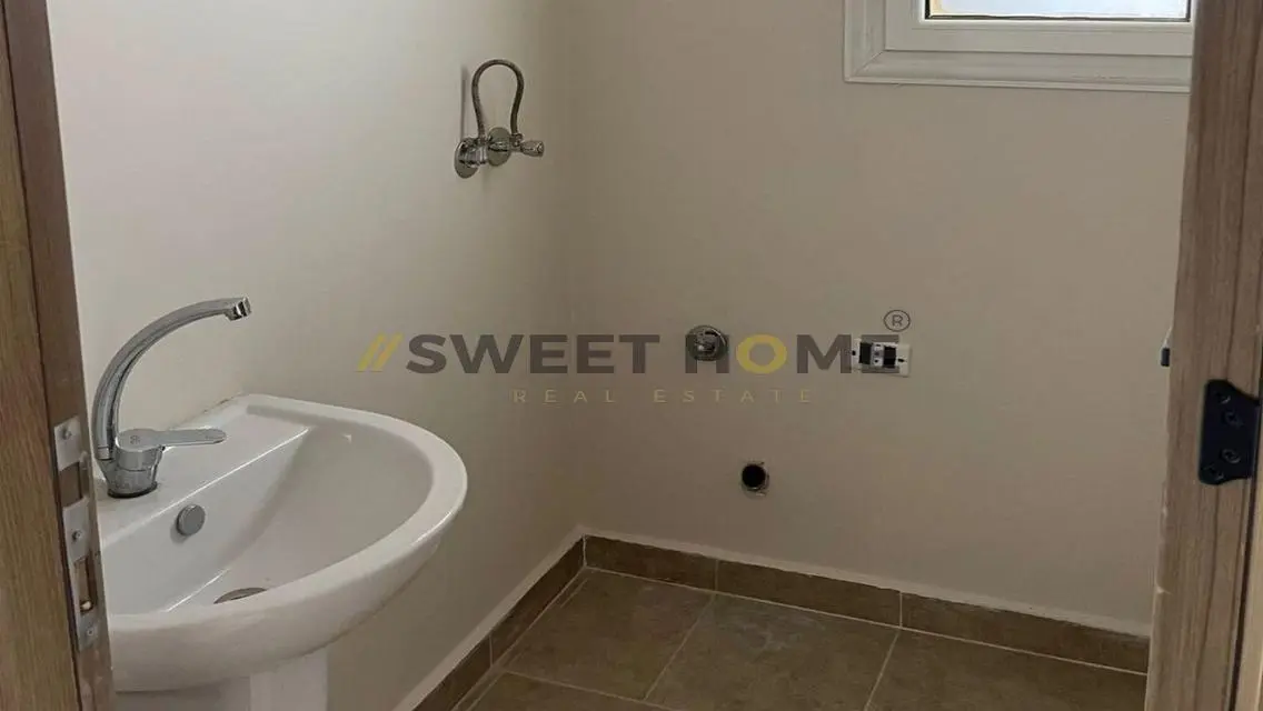 Spacious Apartment for Sale - 128 sqm in a Quiet Area