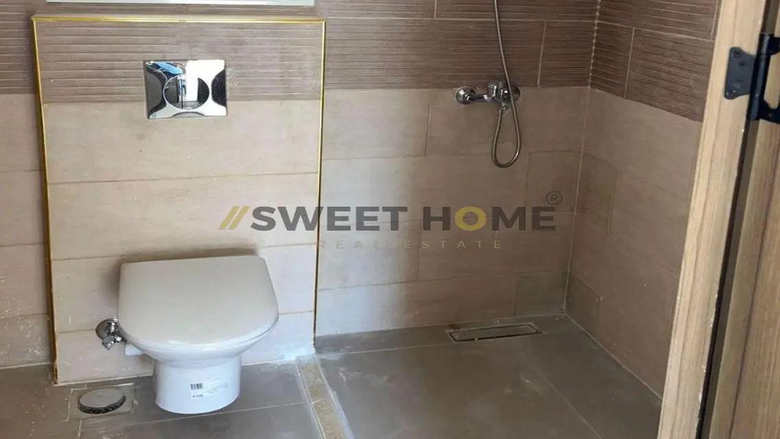 Spacious Apartment for Sale - 128 sqm in a Quiet Area