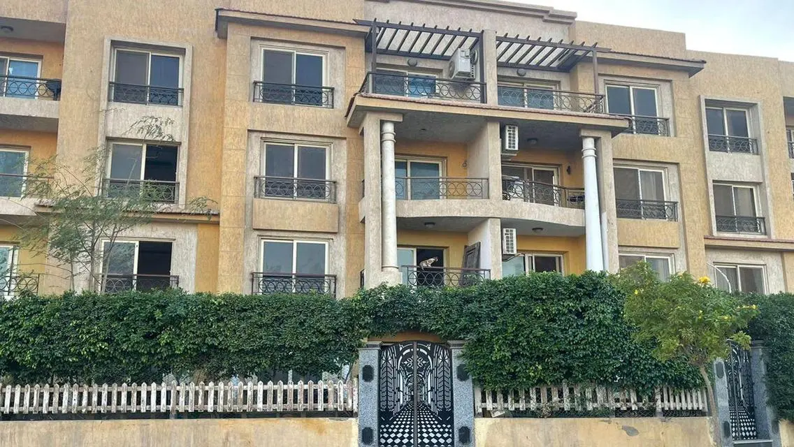 Stunning Villa with Spacious Design and Unique Views