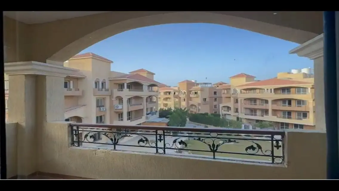 فيلا فاخرة 171 بمساحة شاسعة للبيع